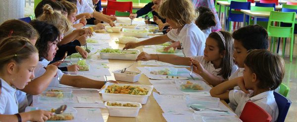 Cómo transmitir a los niños hábitos de alimentación consciente