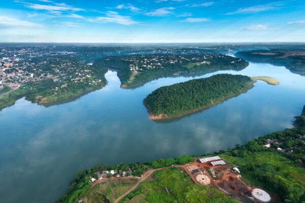 Después de casi cuatro años, el Río Paraná entró en creciente.